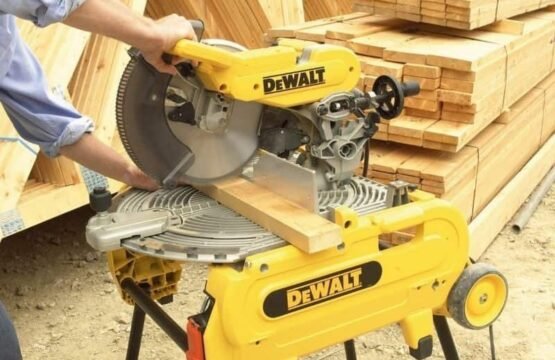 dewalt-scie-sur-table-et-onglet-reversible-2000w-305mm-d27107xps-qs-4.jpg