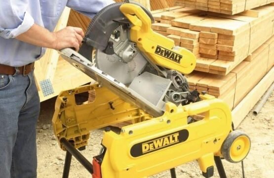 dewalt-scie-sur-table-et-onglet-reversible-2000w-305mm-d27107xps-qs.jpg